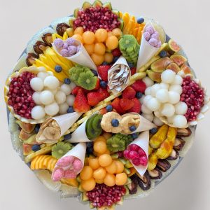 מגש פרימיום ופירות יבשים