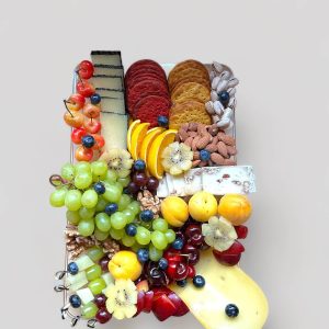 ''מגש פיקניק''